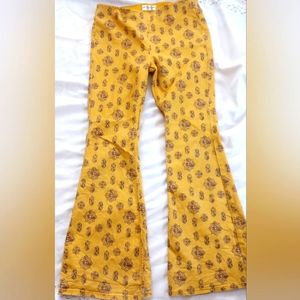 We the Free bell bottoms, size 31, yellow and brown, stretchy, elastic waist